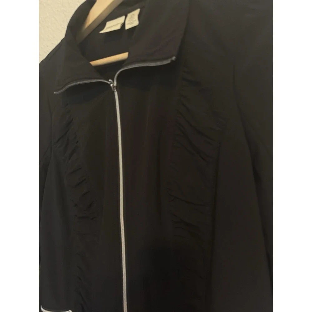Zenergy by Chico's Active Jacket Full Zip Pockets Black Long Sleeve Size 0 Small